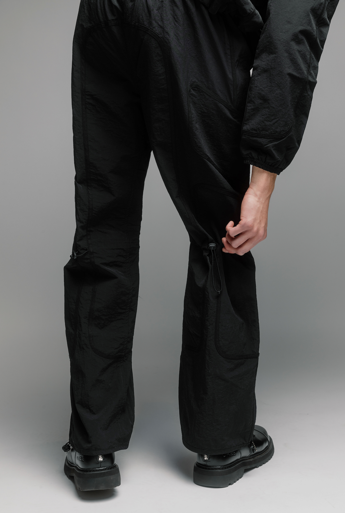 Nylon Pants (Black)
